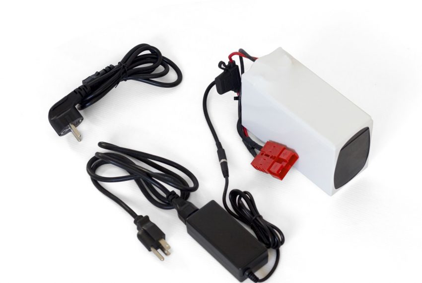 02-high-pressure-electric-pump-side-view-battery-usa